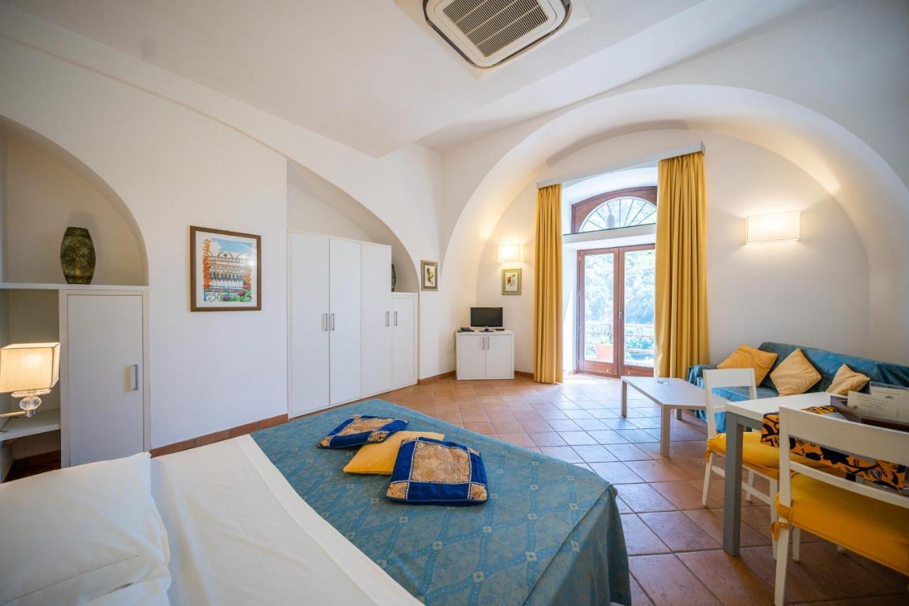 Limoneto Di Ercole Apartment Майори Екстериор снимка
