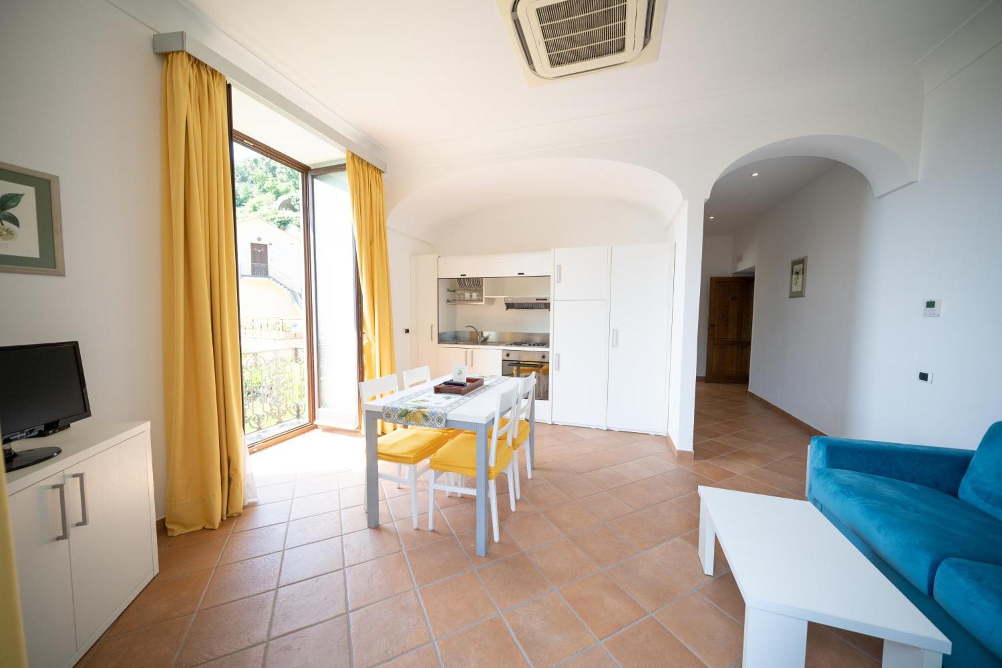 Limoneto Di Ercole Apartment Майори Екстериор снимка