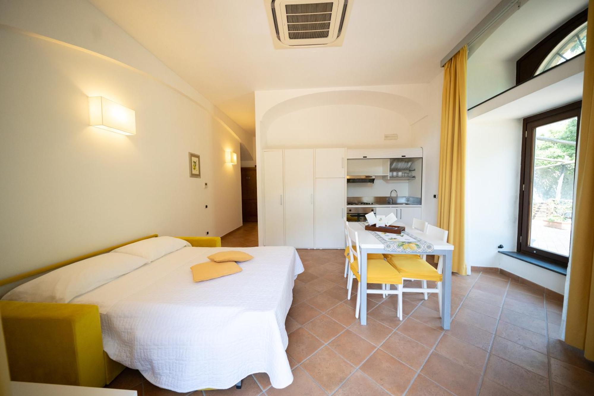 Limoneto Di Ercole Apartment Майори Екстериор снимка
